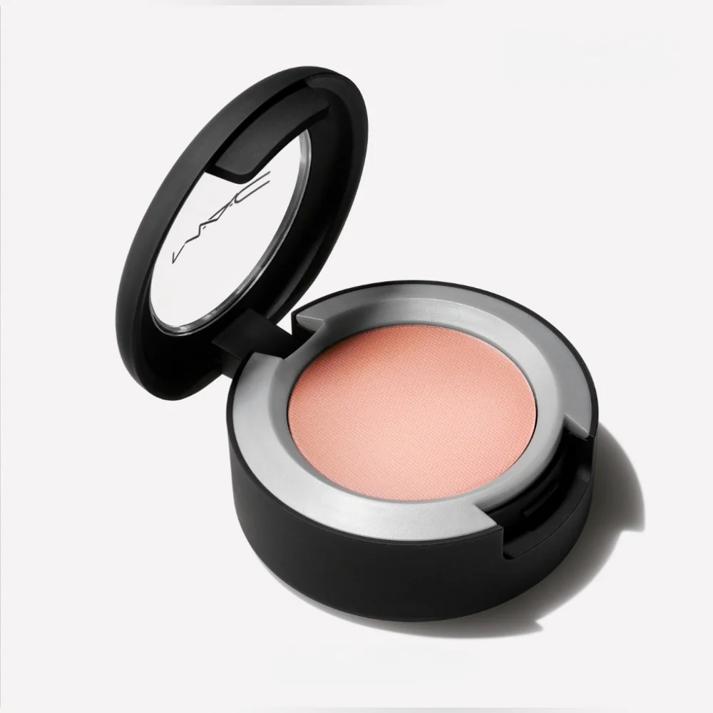 Mac Powderkiss Eyeshadow Best Of Me Vanilla Cream Brand New in Box Authentic